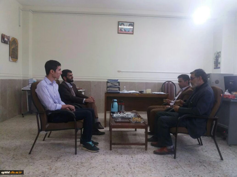 بازدید مسئول شاخه دانشجویی هلال احمر از کانون هلال احمر دانشگاه 2