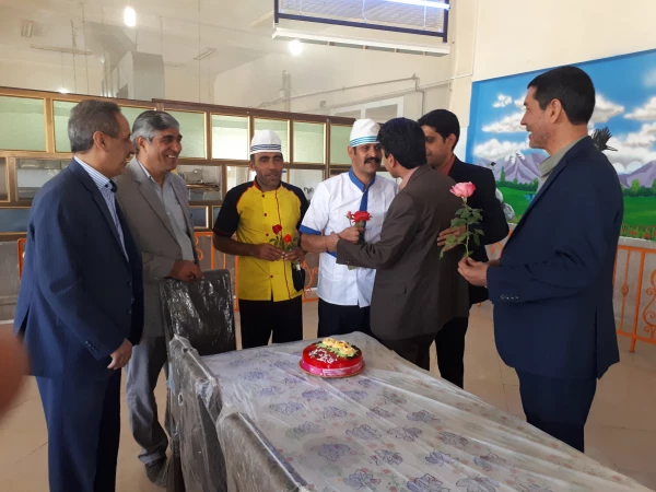 قدر دانی از آشپزهای مرکز 3