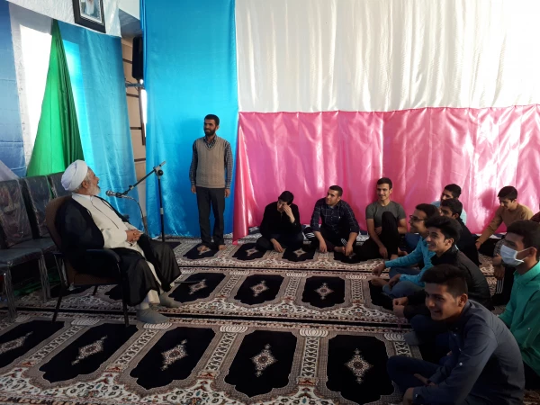 بازدید نماینده نهاد مقام معظم رهبری در استان فارس از مرکز اقلید 4