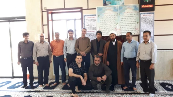 تجلیل از نماینده نهاد رهبری حاج آقا زارع در دانشگاه فرهنگیان اقلید  3