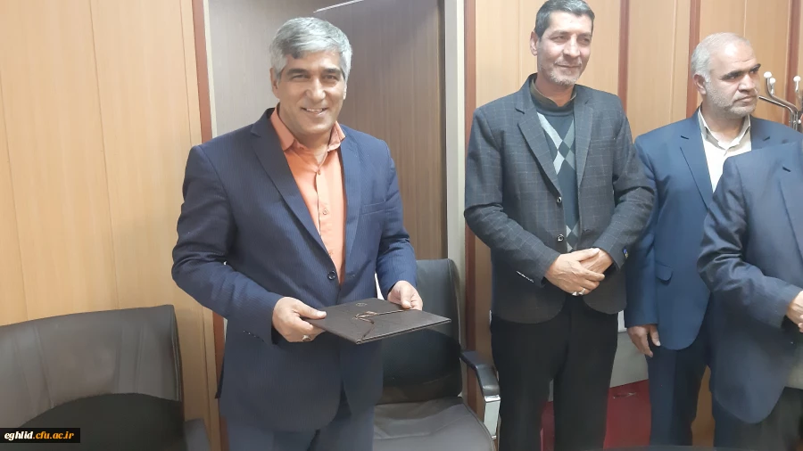 برگزاری مراسم تکریم و تقدیر از بازنشستگان دانشگاه فرهنگیان شهید بهشتی اقلید  3