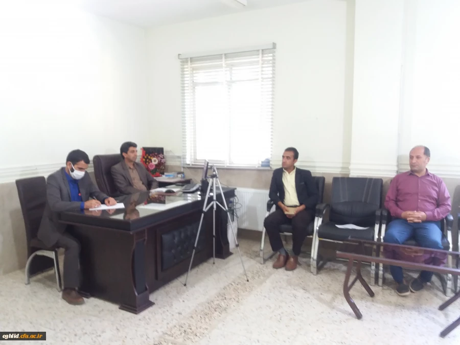 برگزاری جلسه وبینار در مورد مسائل آموزشی با سخنرانی جناب آقای دکتر روشن دل معاونت امور آموزشی 