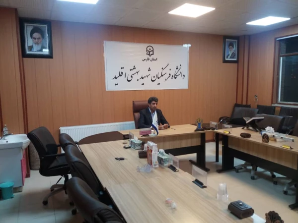 برگزاری لایو اینستاگرام جهت ارتباط زنده مدیریت مرکز شهید بهشتی  با دانشجویان 