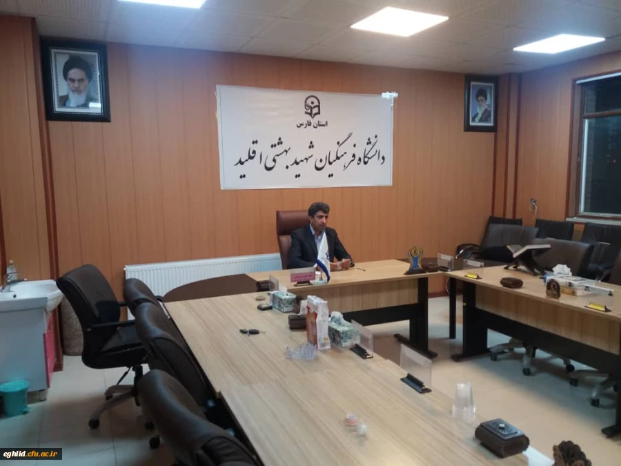 برگزاری لایو اینستاگرام جهت ارتباط زنده مدیریت مرکز شهید بهشتی  با دانشجویان 