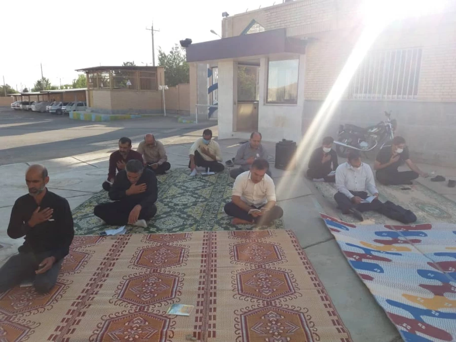 برگزاری زیارت عاشورا
 3