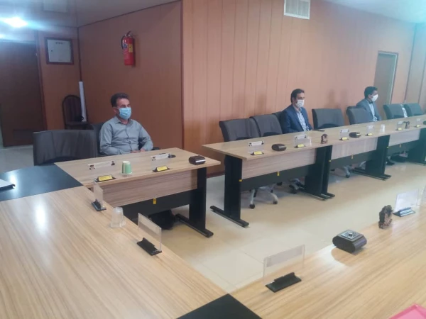 برگزاری جلسه استادان کارورزی با حضور ریاست محترم دانشگاه و مدیر گروه دانشگاه آقای دکتر رضایی فرد 4