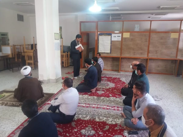 تقدیر از همکار محترم آقای رضاخانی به مناسبت روز کتاب 3