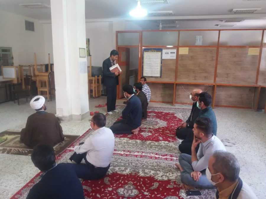 تقدیر از همکار محترم آقای رضاخانی به مناسبت روز کتاب 3