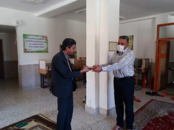 تقدیر از همکاران حوزه مالی  به مناسبت 15 آذرماه روز حسابدار 4