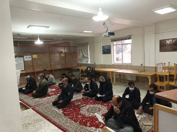 برگزاری زیارت عاشورا در مرکز 2