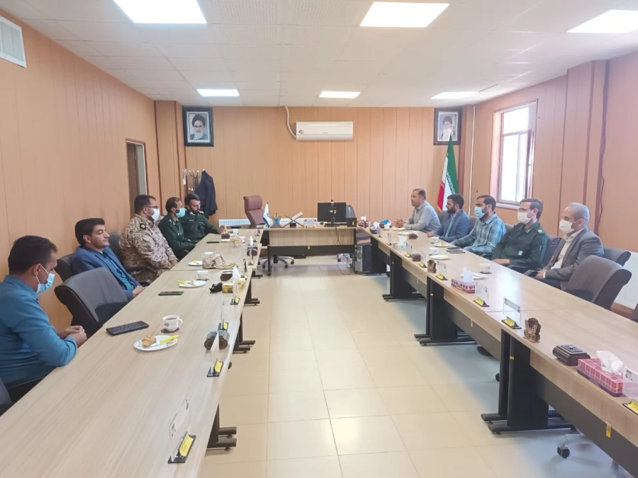 دیدار فرمانده سپاه ناحیه اقلید با مسئولین دانشگاه به مناسبت روز معلم 3