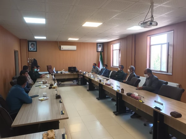 دیدار فرمانده سپاه ناحیه اقلید با مسئولین دانشگاه به مناسبت روز معلم 4