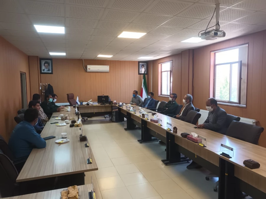 دیدار فرمانده سپاه ناحیه اقلید با مسئولین دانشگاه به مناسبت روز معلم 4