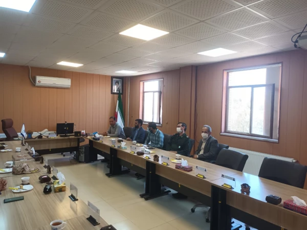 دیدار فرمانده سپاه ناحیه اقلید با مسئولین دانشگاه به مناسبت روز معلم 5