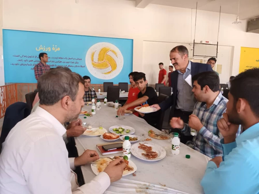 بازدید دکتر زارع شیبانی سرپرست دانشگاه فرهنگیان فارس از مرکز شهید بهشتی اقلید 4