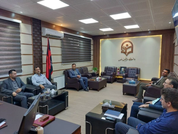 دیدار نماینده محترم شهرستان اقلید با دکتر زارع شیبانی مدیر امور پردیس های استان فارس 3