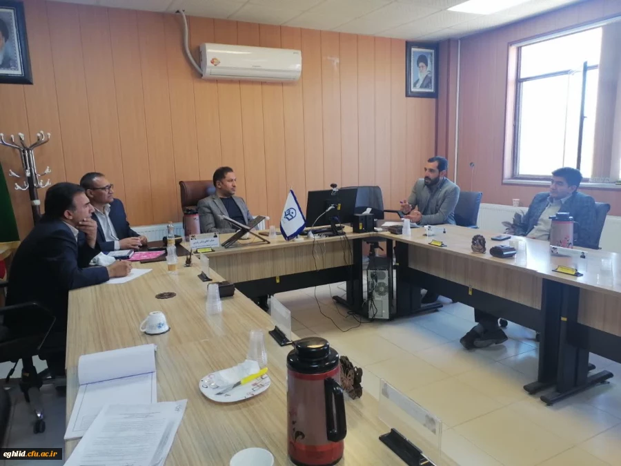 جلسه  کمیته  فرهنگی و تربیتی مرکز  شهید بهشتی اقلید  2