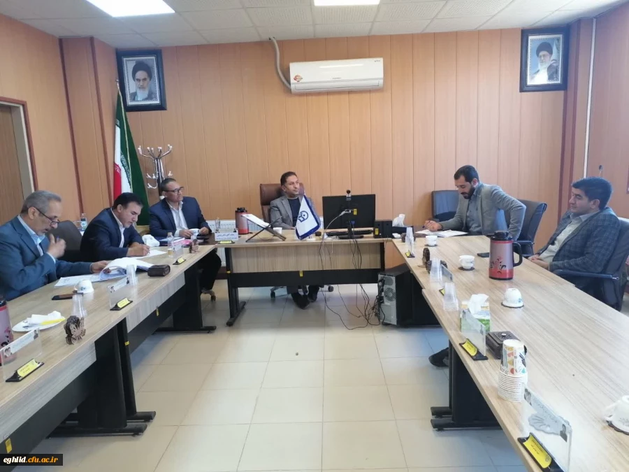 جلسه  کمیته  فرهنگی و تربیتی مرکز  شهید بهشتی اقلید  3