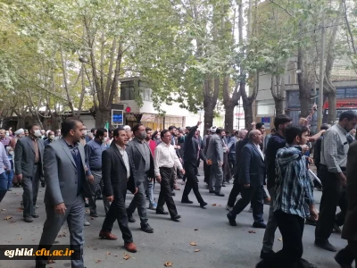 حضور کارکنان ، اساتید و دانشجویان محترم  مرکز شهید بهشتی اقلید در نماز جمعه و شرکت در راهپیمایی محکومیت اغتشاشات و حادثه  تروریستی حرم مطهر حضرت شاه چراغ (ع) .