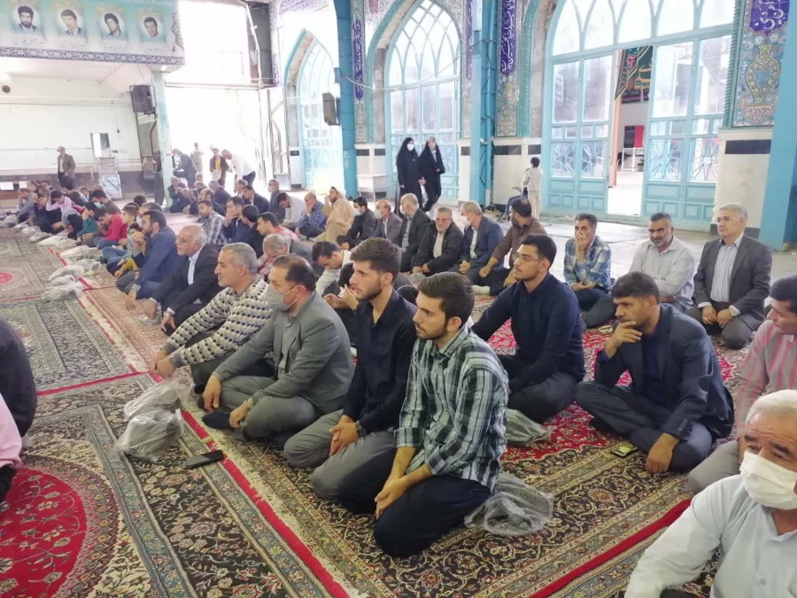 حضور کارکنان ، اساتید و دانشجویان محترم  مرکز شهید بهشتی اقلید در نماز جمعه و شرکت در راهپیمایی محکومیت اغتشاشات و حادثه  تروریستی حرم مطهر حضرت شاه چراغ (ع) . 3