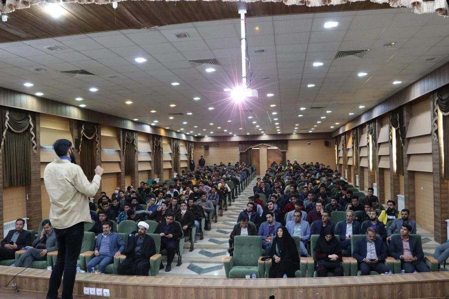 برگزاری مراسم گرامی داشت روز دانشجو و تجلیل از دانشجویان برتر  6