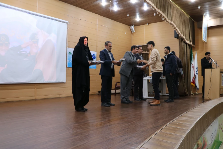 برگزاری مراسم گرامی داشت روز دانشجو و تجلیل از دانشجویان برتر  10