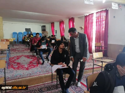 بازدید دکتر فلاحی و حجت الاسلام و المسلمین جعفری از محل برگزاری امتحانات پایان ترم 