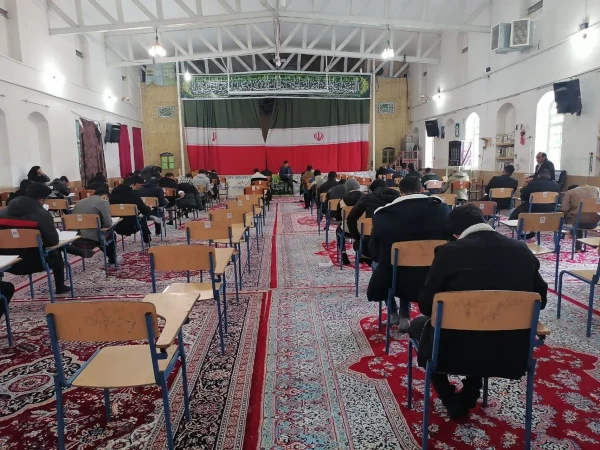 بازدید دکتر فلاح و حجت الاسلام و المسلمین جعفری از محل برگزاری امتحانات پایان ترم  3