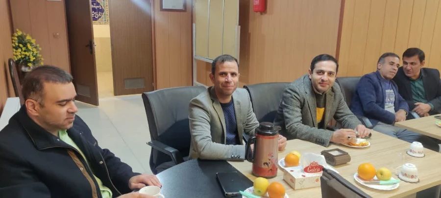 برگزاری جلسه امور آموزشی نیم سال دوم سال تحصیلی 1401-1402 با حضور اساتید و نمایندگان دانشجویان  7