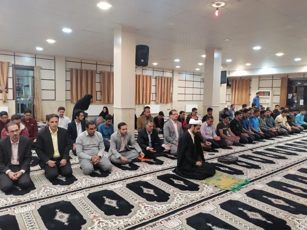 نشست جناب آقای دکتر وحیدی معاونت محترم هماهنگی دانشگاه فرهنگیان استان فارس با استادان مرکز شهید بهشتی اقلید 2