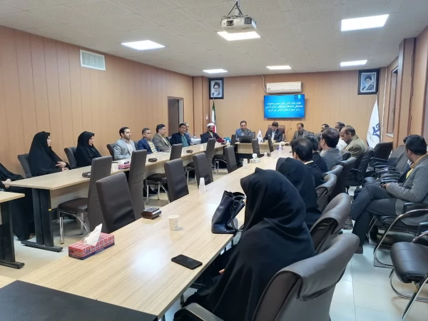 نشست جناب آقای دکتر وحیدی معاونت محترم هماهنگی دانشگاه فرهنگیان استان فارس با استادان مرکز شهید بهشتی اقلید 4