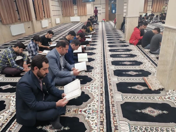 محفل انس با قرآن کریم با حضور قاریان برجسته  محمد حسین حسین زاده  ، محمد حسن رحیم زاده  6