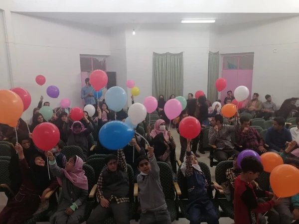 برگزاری جشن شادی به مناسبت عید فطر در مدرسه کودکان با نیاز های ویژه شهید ایمنی 8