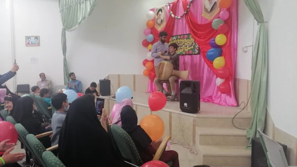 برگزاری جشن شادی به مناسبت عید فطر در مدرسه کودکان با نیاز های ویژه شهید ایمنی 9