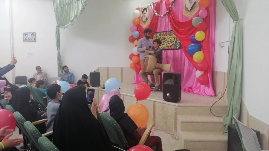 برگزاری جشن شادی به مناسبت عید فطر در مدرسه کودکان با نیاز های ویژه شهید ایمنی 9