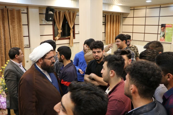 جلسه پرسش و پاسخ دانشجومعلمان به مناسبت هفته معلم در مرکز شهید بهشتی اقلید برگزار شد 2