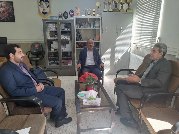 بازدید ناظر معاونت فرهنگی سازمان مرکزی از فعالیت های فرهنگی و اجتماعی مرکز شهید بهشتی اقلید 4