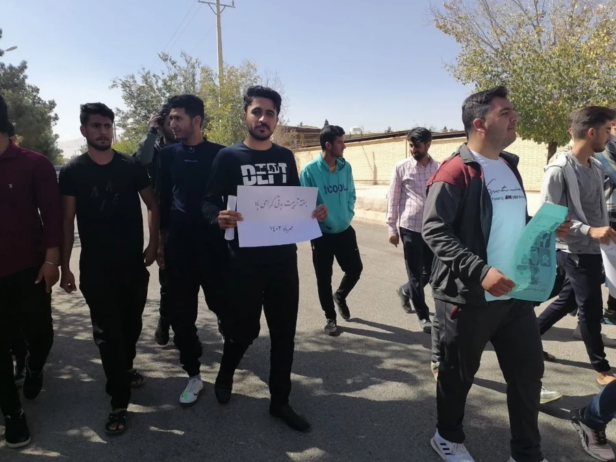 برنامه پیاده روی و کوه پیمایی کارکنان و دانشجویان مرکز شهید بهشتی اقلید به مناسبت هفته تربیت بدنی 12