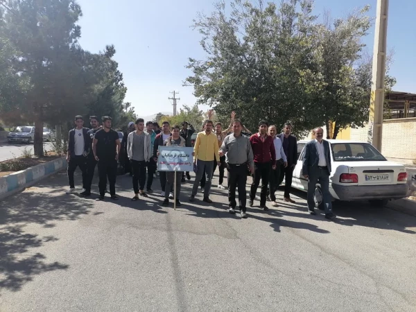 برنامه پیاده روی و کوه پیمایی کارکنان و دانشجویان مرکز شهید بهشتی اقلید به مناسبت هفته تربیت بدنی 14