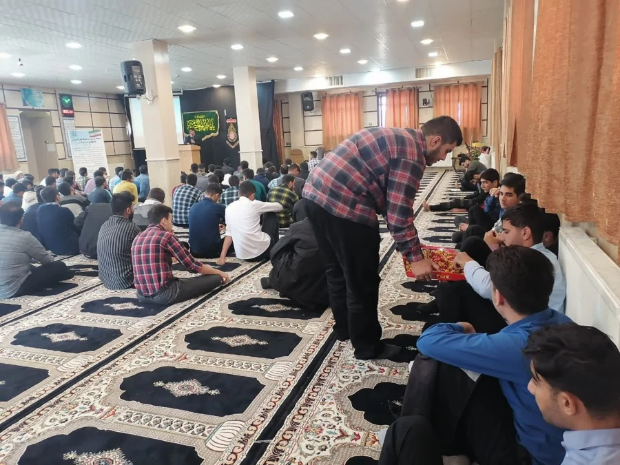 جلسه توجیهی نو دانشجو معلمان مرکز شهید بهشتی اقلید برگزار شد 4