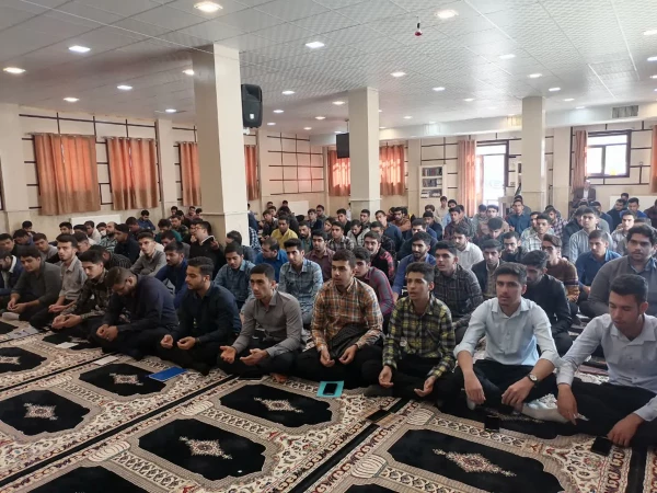 جلسه توجیهی نو دانشجو معلمان مرکز شهید بهشتی اقلید برگزار شد 7