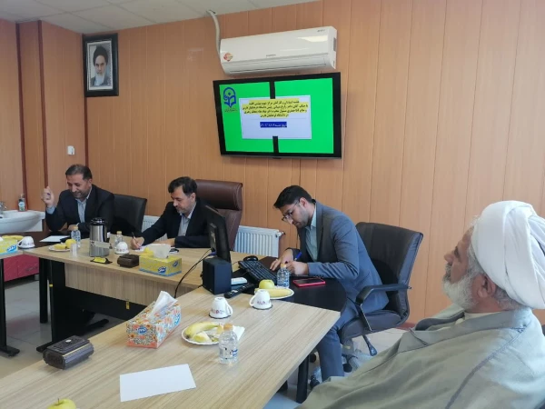 جلسه استادان و کارکنان مرکز شهید بهشتی اقلید با جناب آقای دکتر زارع شیبانی 4