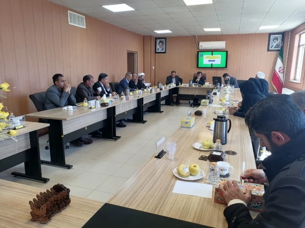 جلسه استادان و کارکنان مرکز شهید بهشتی اقلید با جناب آقای دکتر زارع شیبانی 5