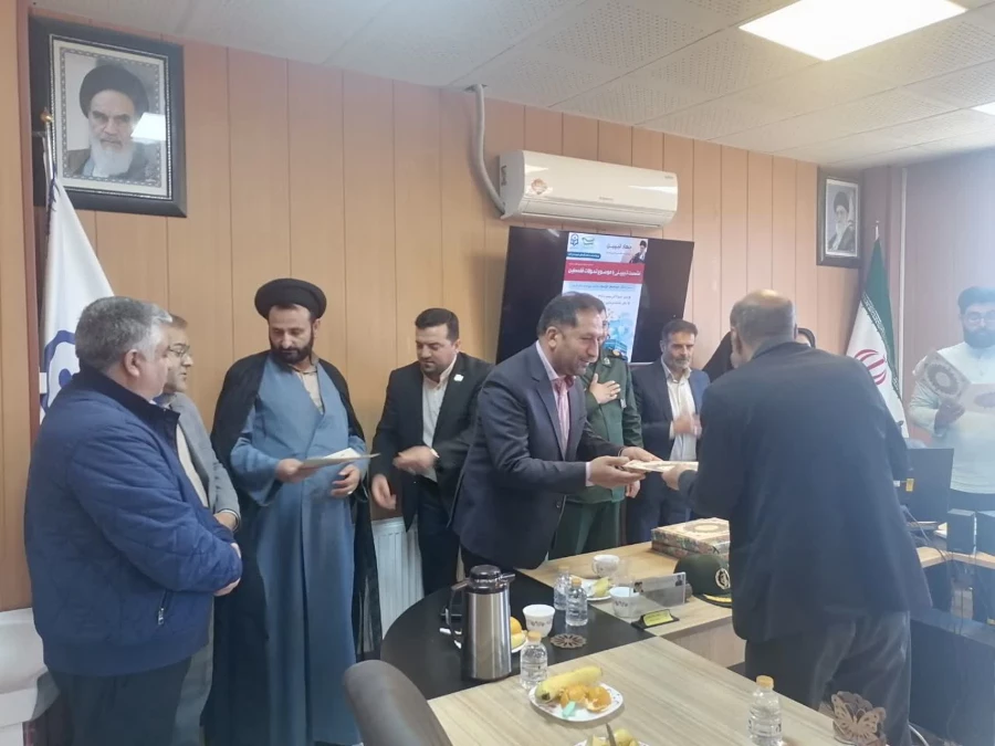 نشست اساتید بسیجی شهرستان اقلیدبه مناسبت هفته بسیج برگزار شد  5