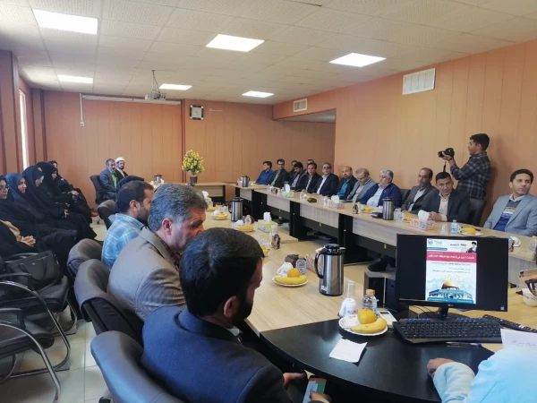 نشست اساتید بسیجی شهرستان اقلیدبه مناسبت هفته بسیج برگزار شد  7