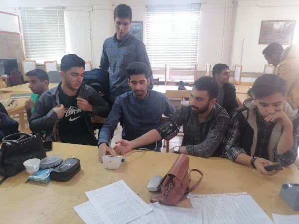 اجرای طرح غربالگری سلامت در دانشگاه فرهنگیان واحد شهید بهشتی اقلید 4