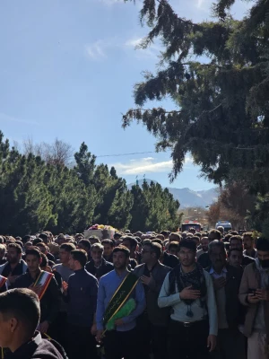 تشیع و خاکسپاری پیکر پاک شهید گمنام در مرکز شهید بهشتی اقلید 13