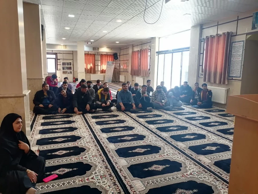 کارگاه آموزشی با موضوع ازدواج آسان و پایدار در مرکز شهید بهشتی اقلید برگزار شد 3