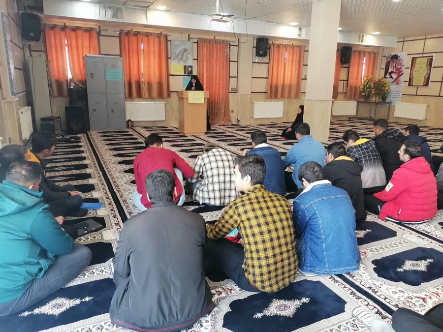 کارگاه آموزشی با موضوع ازدواج آسان و پایدار در مرکز شهید بهشتی اقلید برگزار شد 5