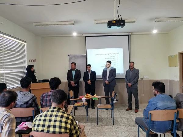 بازدید مسئولین واحد نظارت و ارزیابی دانشگاه فرهنگیان استان فارس از مرکز شهید بهشتی اقلید 2